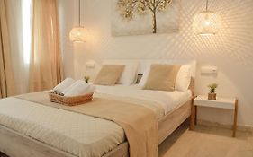 Vel Boutique Suites